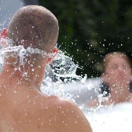 O Et Terre, Gite Ressourcement Bains Spa Cryo Sauna Et Foret Dormelles Luaran gambar